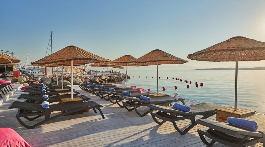 Altın Yunus Hotel & Spa Çeşme