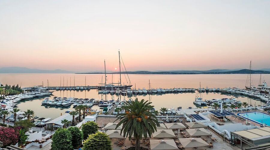 Altın Yunus Hotel & Spa Çeşme