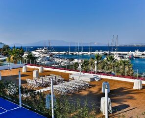 Altın Yunus Hotel & Spa Çeşme