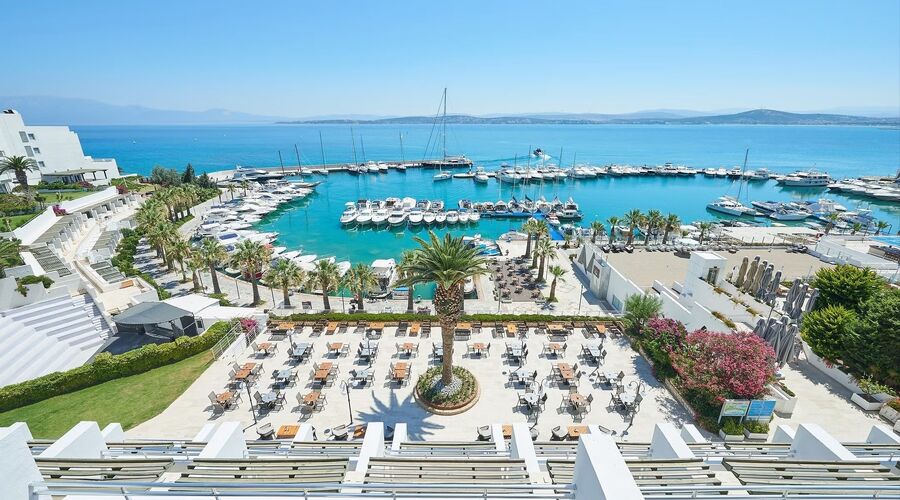 Altın Yunus Hotel & Spa Çeşme