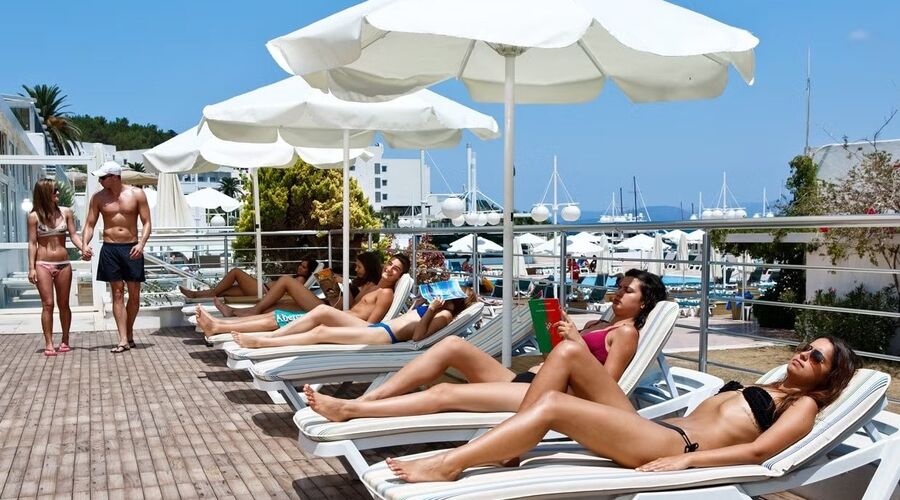 Altın Yunus Hotel & Spa Çeşme